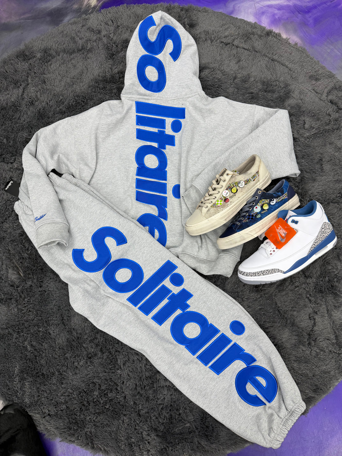 Grey Blue Solitaire
