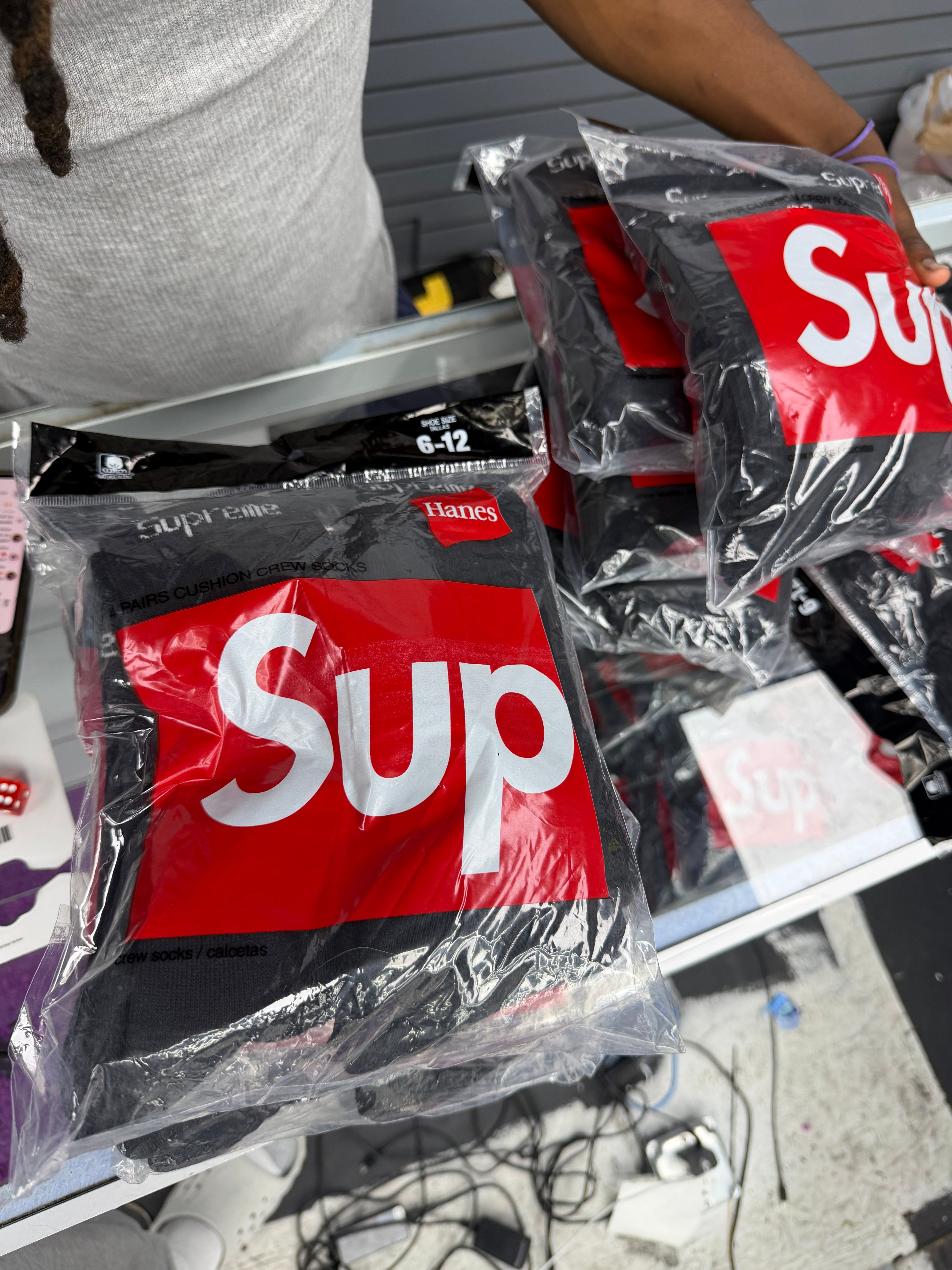 Supreme socks